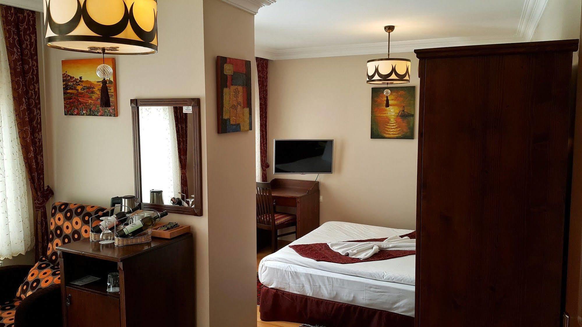 Berce Hotel Istanbul Luaran gambar
