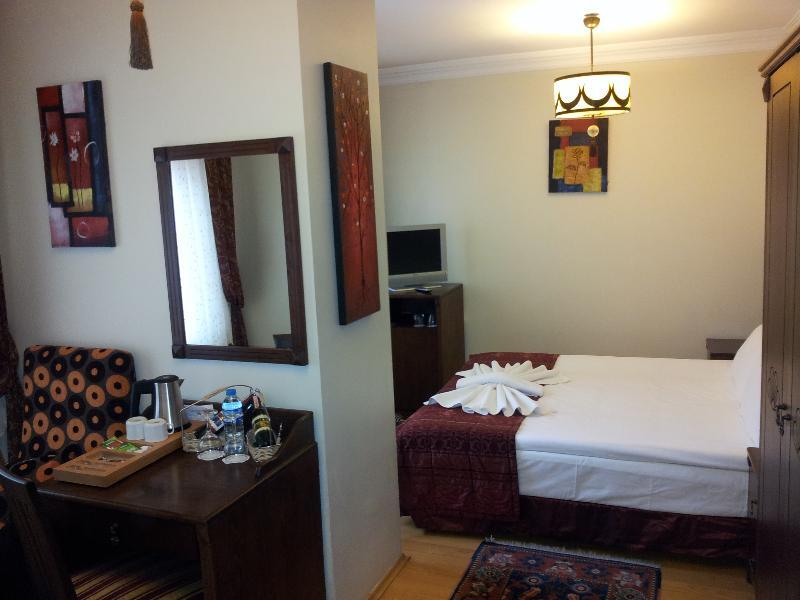 Berce Hotel Istanbul Luaran gambar