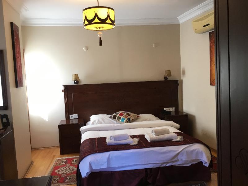 Berce Hotel Istanbul Luaran gambar