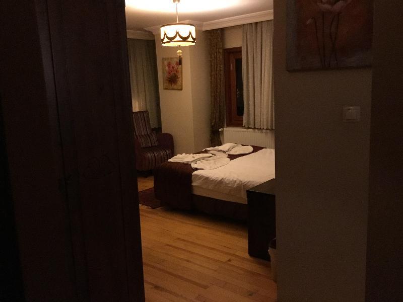 Berce Hotel Istanbul Luaran gambar