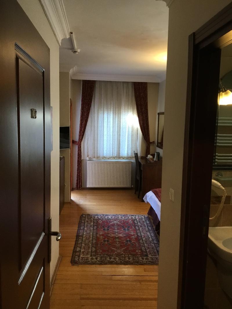Berce Hotel Istanbul Luaran gambar